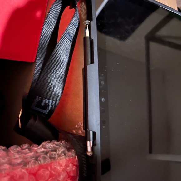 Microsoft Tablet - Picture 2 of 5